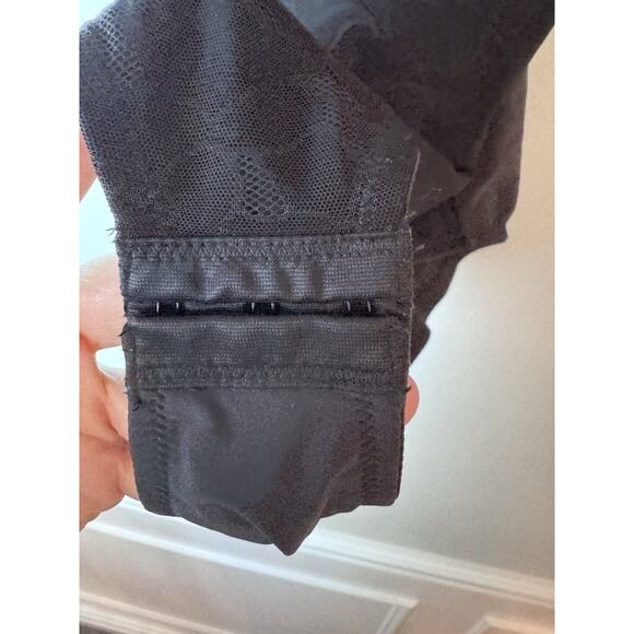 Bali womens Ultra Light Body Briefer Size 34C Shapewear Black NWT $62 - Picture 10 of 12